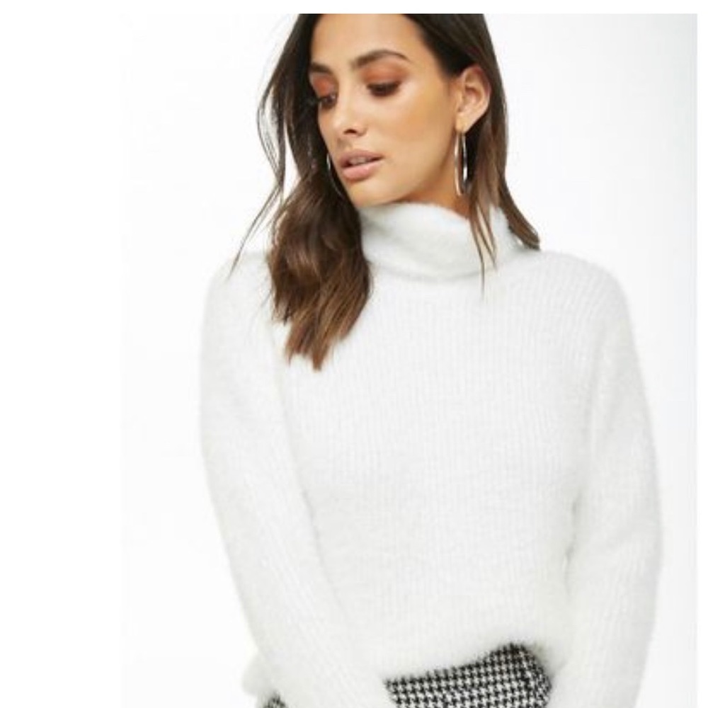 Forever 21 Ivory sweater NWT